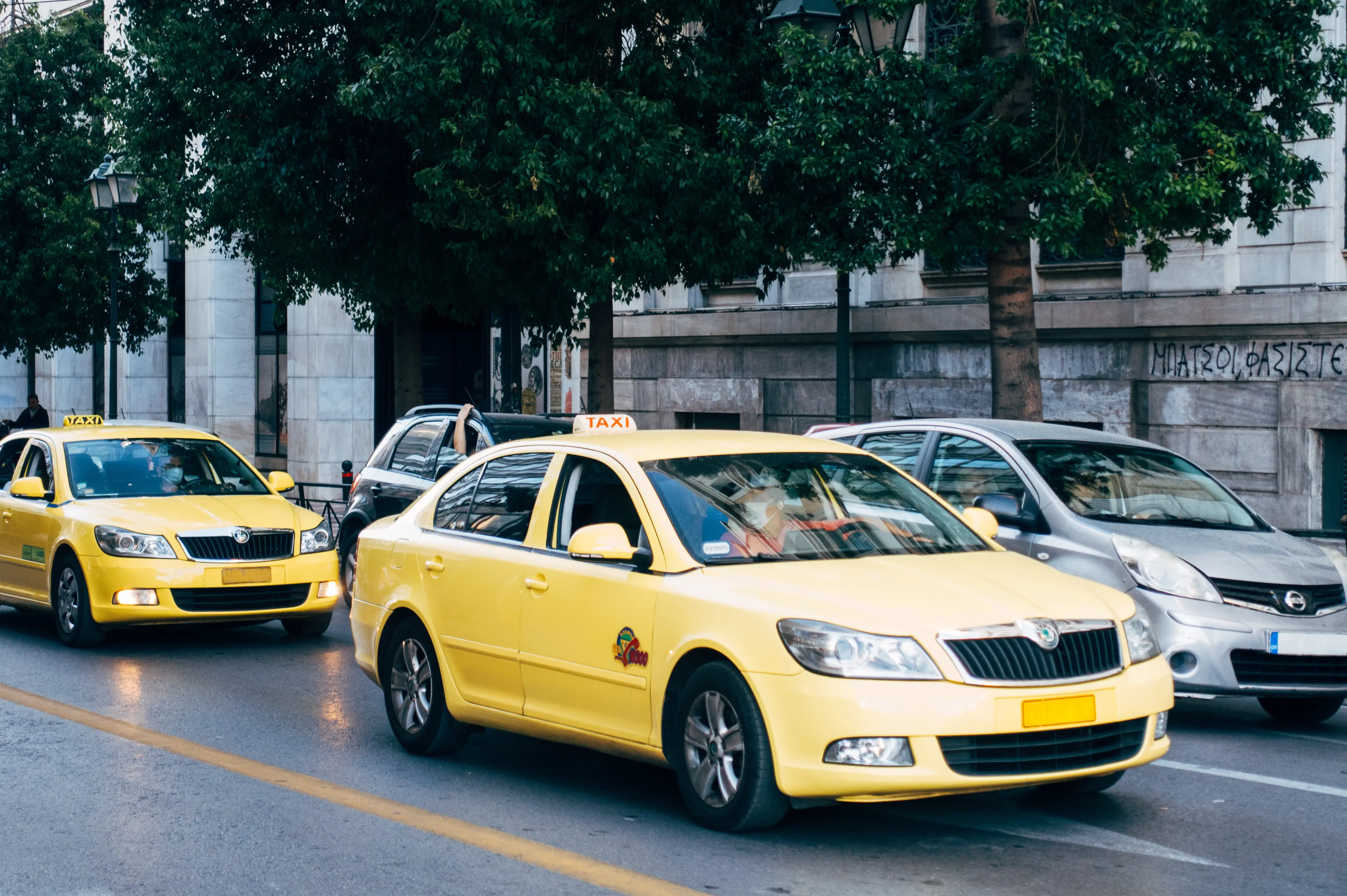 luxury cabs image